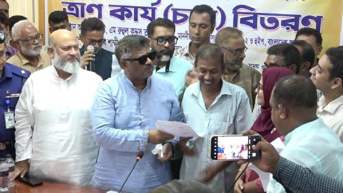 হিন্দুদের নিরাপত্তা নিশ্চিতের প্রতিশ্রুতি দিলেন হুইপ দুলু