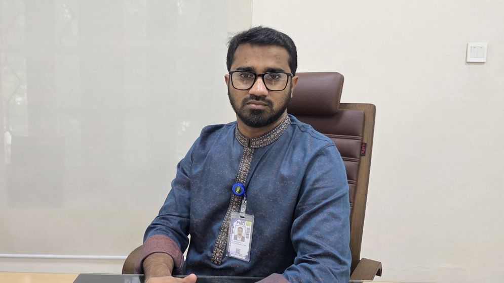 ভিপি নুরকে নিয়ে রাশেদ খাঁনের মন্তব্য: 'বারুদ' চরিত্রের অভাব