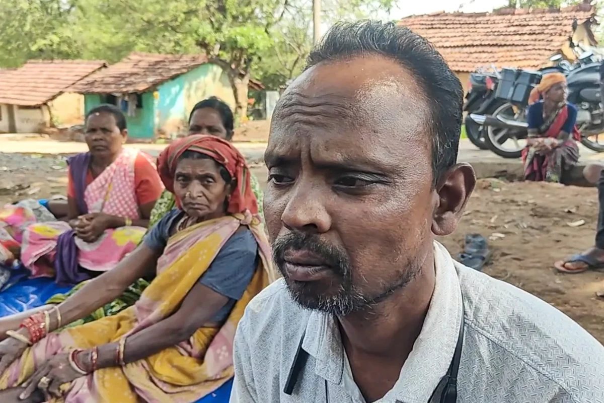 অদানি খনির জন্য আদিবাসীদের জমি দখলে জাল স্বাক্ষরের অভিযোগ
