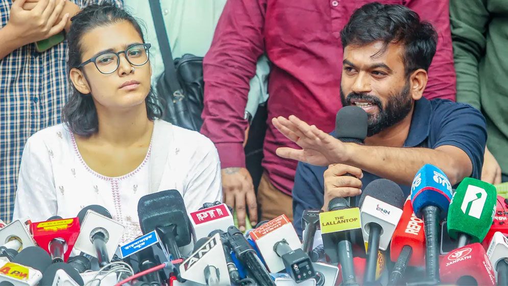 অভিজিৎ দিপকেকে গ্রেফতার, নেহা বোরা মুক্ত