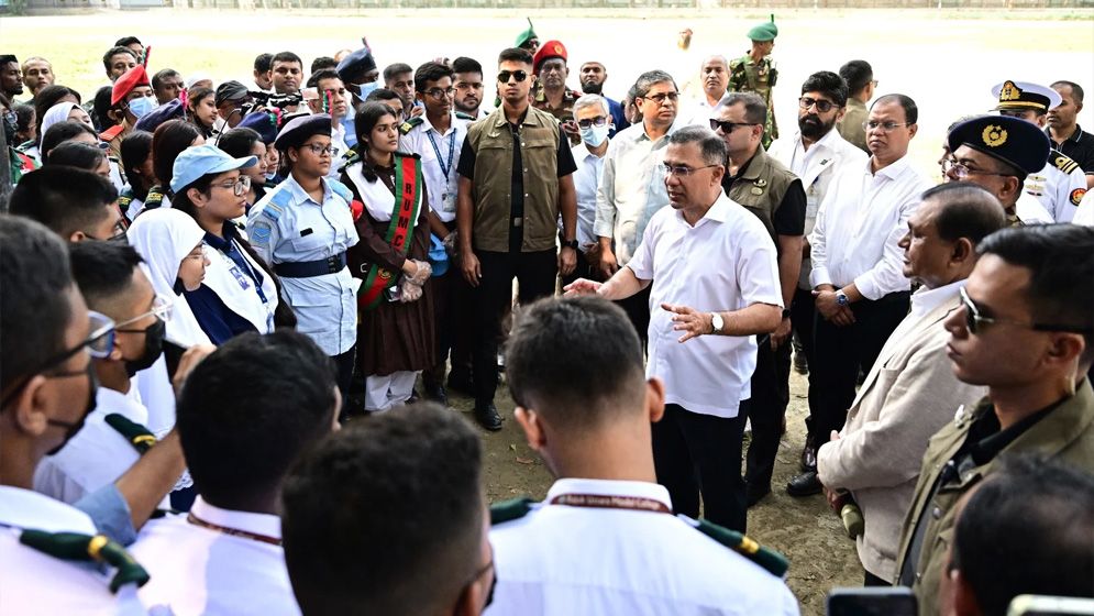 ডেঙ্গু পরিস্থিতি পরিদর্শনে প্রধানমন্ত্রী, পরিচ্ছন্নতার ওপর গুরুত্ব