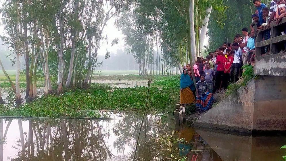 গাইবান্ধার সাদুল্লাপুরে ব্রিজের নিচ থেকে নারীর মরদেহ উদ্ধার
