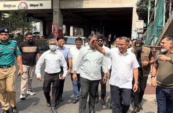 প্রধানমন্ত্রীর আকস্মিক পরিদর্শন: হাসপাতাল ও স্কুলে তড়িৎ নির্দেশনা