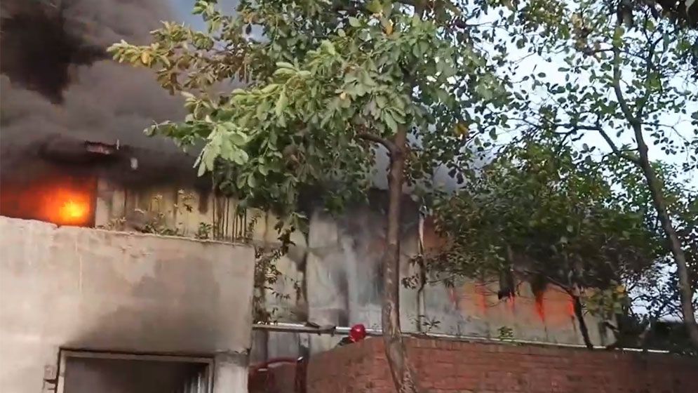 গাজীপুরের ইবনে সিনা ফার্মাসিউটিক্যালে আগুনের ঘটনা