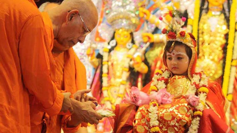 মহাষ্টমী ও কুমারী পূজা আজ, রাজধানীতে উদযাপন