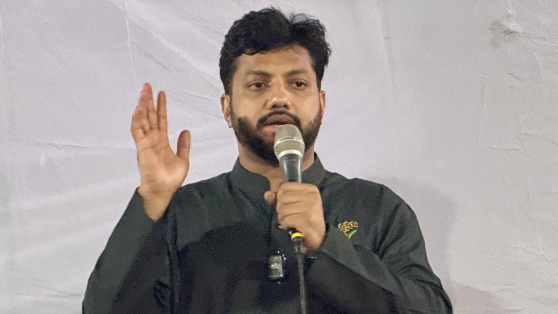 আজ পদত্যাগের ঘোষণা দেবেন প্রতিমন্ত্রী ইশরাক হোসেন