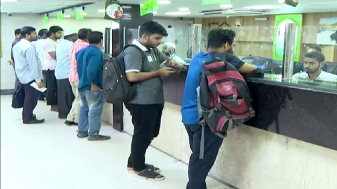 টানা ৫ দিনের ছুটিতে যাচ্ছে ব্যাংক ও আর্থিক প্রতিষ্ঠান