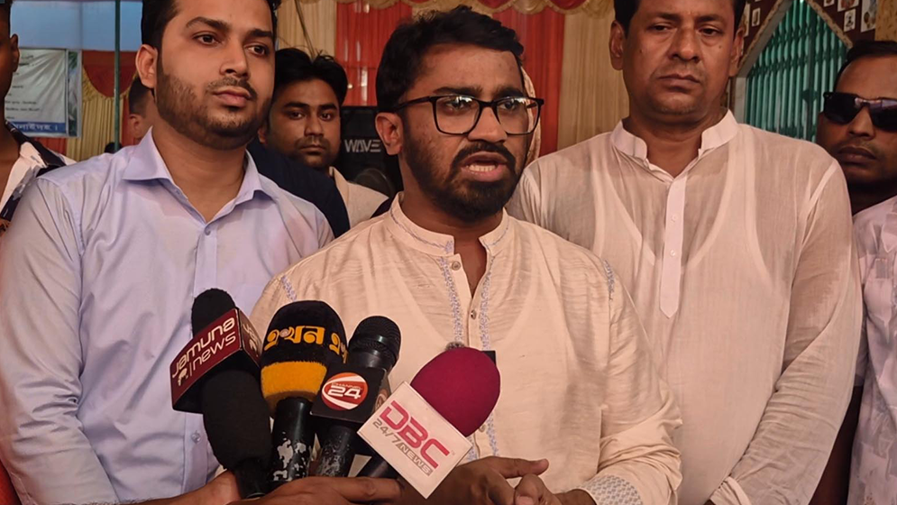 জামায়াতের বক্তব্যে হাসি-তামাশা: রাশেদ খাঁন