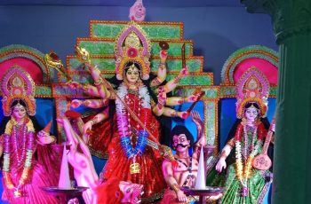 মহানবমী উপলক্ষে দুর্গোৎসবের নানা আয়োজন