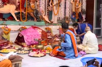 মহানবমীতে ঢাকেশ্বরী মন্দিরে বিশেষ পূজা ও আনুষ্ঠানিকতা