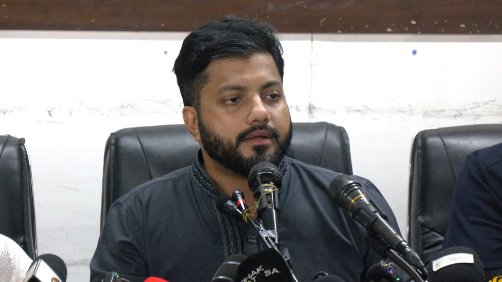 রাষ্ট্রপতি ইশরাক হোসেনের পদত্যাগপত্র গ্রহণ করেছেন