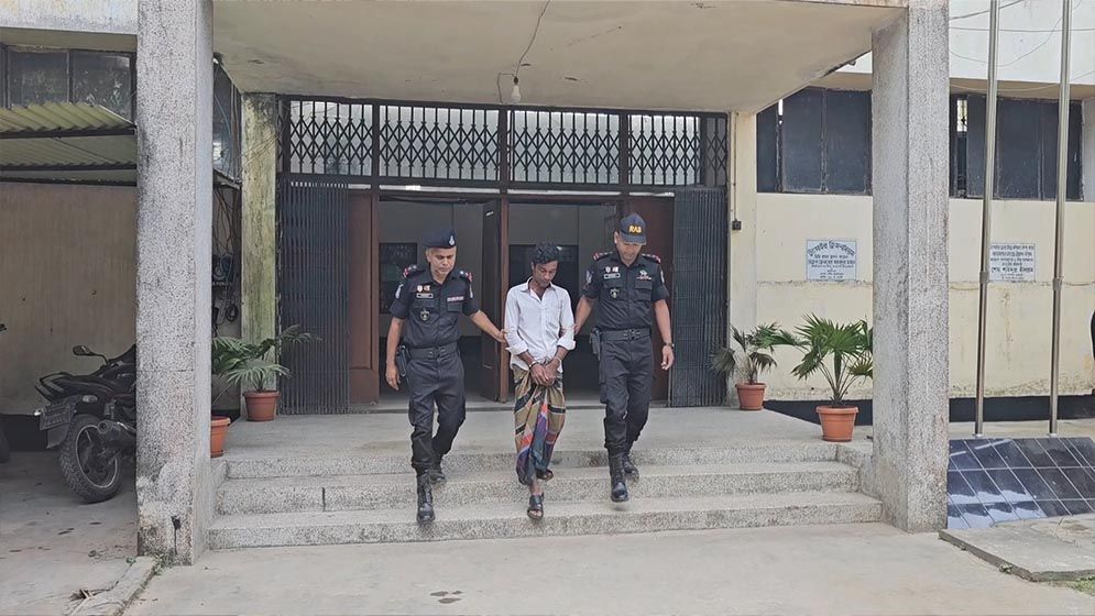 টাঙ্গাইলে অটোভ্যান ছিনতাইয়ে কিশোর হত্যার ঘটনায় গ্রেফতার ২