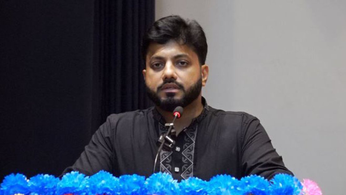 রাষ্ট্রপতি ইশরাক হোসেনের পদত্যাগপত্র গ্রহণ করেছেন