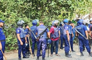 ঝিনাইদহে আধিপত্য নিয়ে সংঘর্ষ, আহত ৩০
