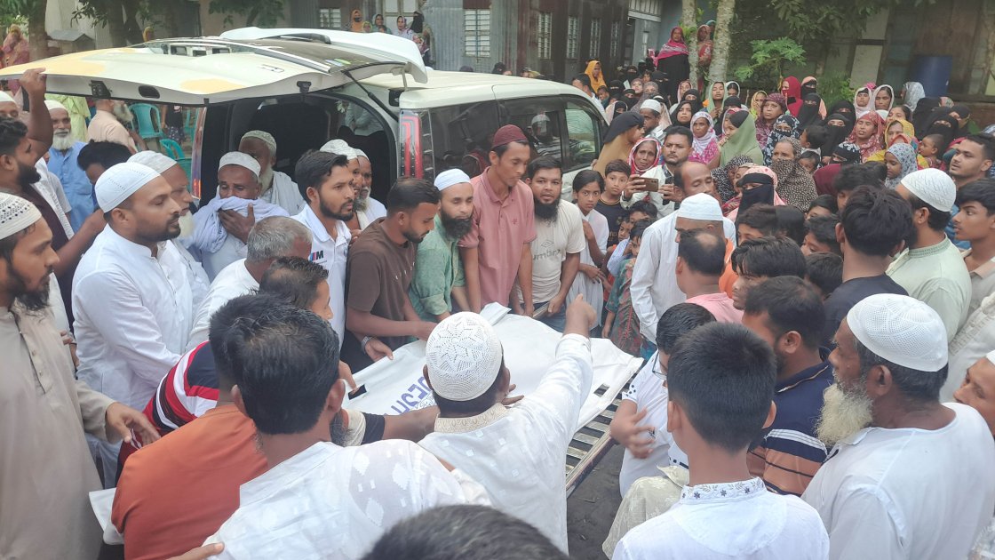 নাটোরে সড়ক দুর্ঘটনায় নিহত ৫ জনের বাড়ি শরীয়তপুরে