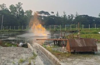 গ্যাসের সরবরাহ বাড়াতে কূপ খননে বিনিয়োগের তাগিদ বিশেষজ্ঞদের
