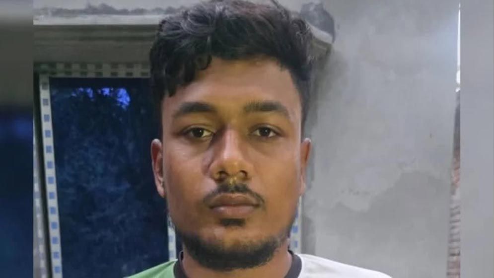 প্রধানমন্ত্রীর সফর নিয়ে 'স্নাইপার' মন্তব্যে যুবক গ্রেফতার