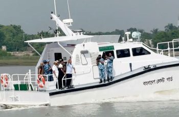 প্রধানমন্ত্রী মোংলায় পৌঁছেছেন, বিভিন্ন স্থানের পরিদর্শন