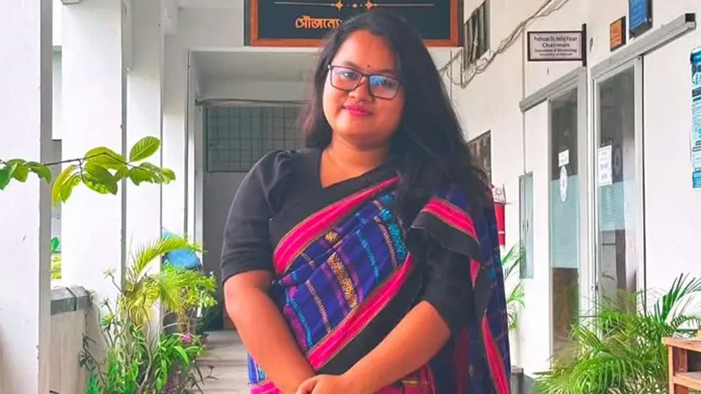 রাজশাহী বিশ্ববিদ্যালয়ের শিক্ষার্থী চেসি ত্রিপুরা এয়ার অ্যাম্বুলেন্সে মারা গেছেন