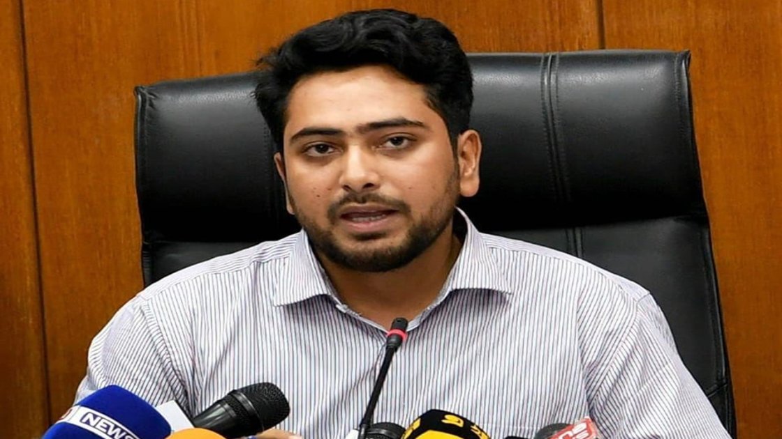 নাহিদ ইসলাম: সরকার জনগণের বিপক্ষে দাঁড়িয়েছে