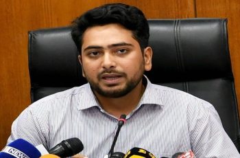 নাহিদ ইসলাম: সরকার জনগণের বিপক্ষে দাঁড়িয়েছে