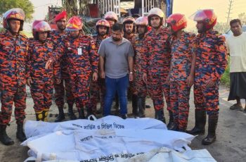 ঢাকা-মাওয়া এক্সপ্রেসওয়েতে বাস দুর্ঘটনায় নিহত ৩, আহত ১৬