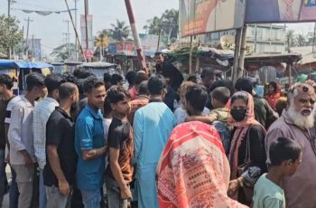 গাজীপুরে পৃথক সড়ক দুর্ঘটনায় বাবা-ছেলেসহ ৩ জন নিহত