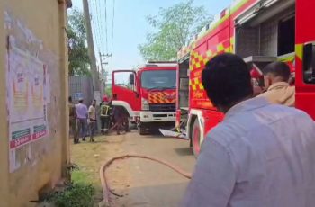 গাজীপুরে সুতার কারখানায় আগুন, ৪ ঘণ্টা পর নিয়ন্ত্রণে