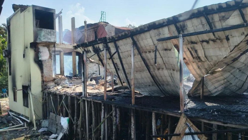 কক্সবাজারের টুপটুপ রিসোর্টে অগ্নিকাণ্ডে নিহত ১০ জনের মরদেহ হস্তান্তর