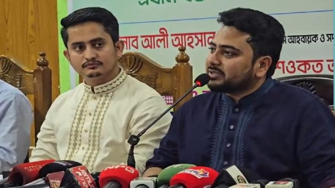সরকারের সমালোচনা করায় স্বৈরাচারী আচরণ: নাহিদ ইসলাম