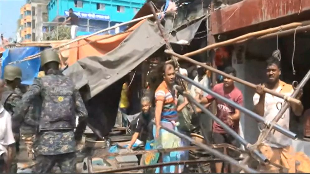 মিরপুরে ডিএনসিসির অবৈধ স্থাপনা উচ্ছেদ অভিযান শুরু