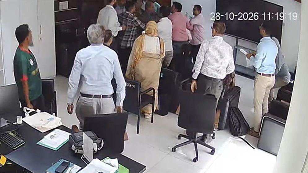 আইইডিসিআর পরিচালকের ওপর হামলার অভিযোগ ড্যাবের বিরুদ্ধে