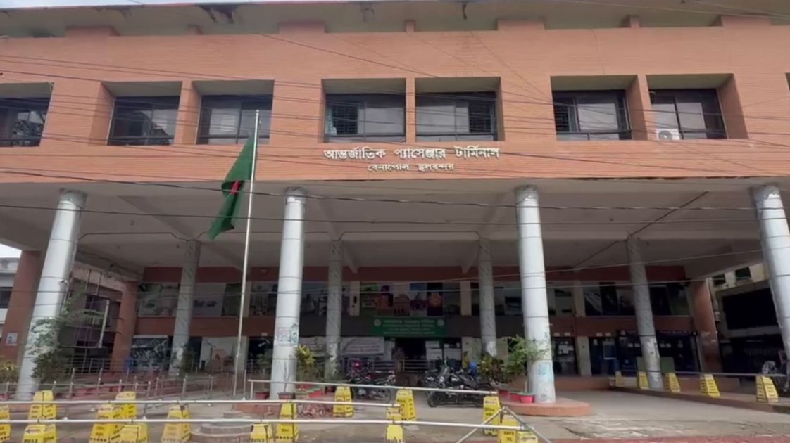 ভারতে পাঁচ বছর কারাভোগের পর দেশে ফিরলেন ১০ বাংলাদেশি নারী